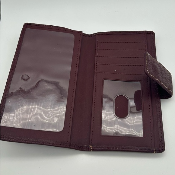 Elegant Dark Brown Card & Checkbook Holder - Picture 5 of 6